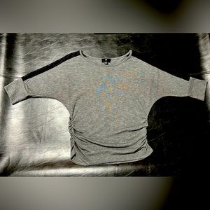 Women’s iZ Byer Grey Fitted Shirt with Black Lace Sleeves Size Large